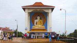 Den kæmpe store buddha, der vogter over Unawatuna